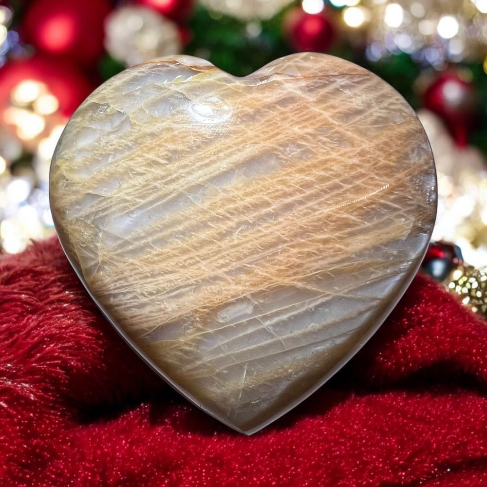 Peach Moonstone Heart Carving